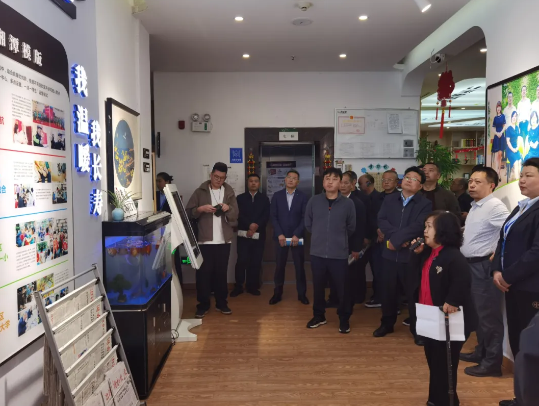 全省14個(gè)市州民政局分管領(lǐng)導(dǎo)、養(yǎng)老服務(wù)科科長(zhǎng)、縣市區(qū)民政局分管副局長(zhǎng)等100余人